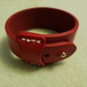 Plunder Leather Cuff Bracelet - Red